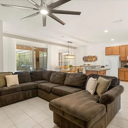 5 Bedrooms - 3,5 Bathrooms - Bella Vida 361 LF